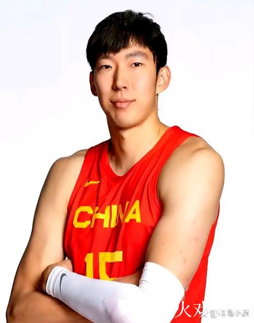 胡金秋16+6布朗缺阵 北京单节仅7分再负广厦 胡金秋16+6布朗缺阵 北京单节仅7分再负广厦